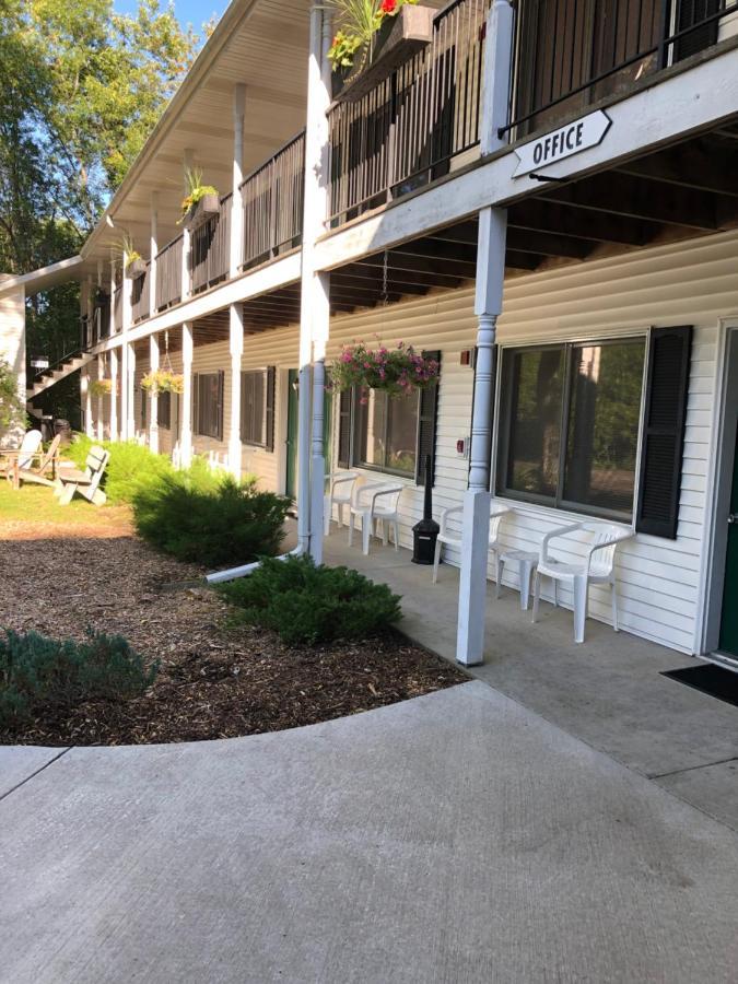 Parkside Inn Ellison Bay 外观 照片